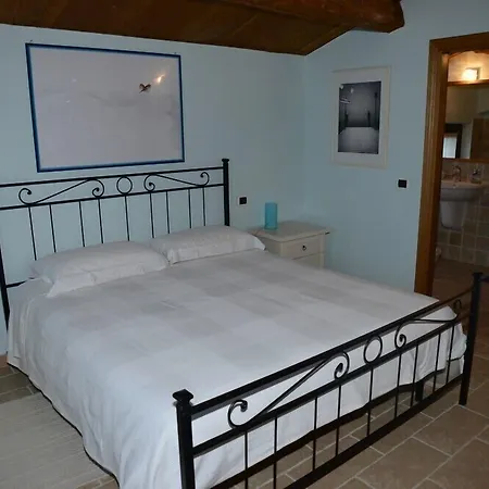 Agroturismo Colle Delle Meraviglie Fratticciola Selvatica